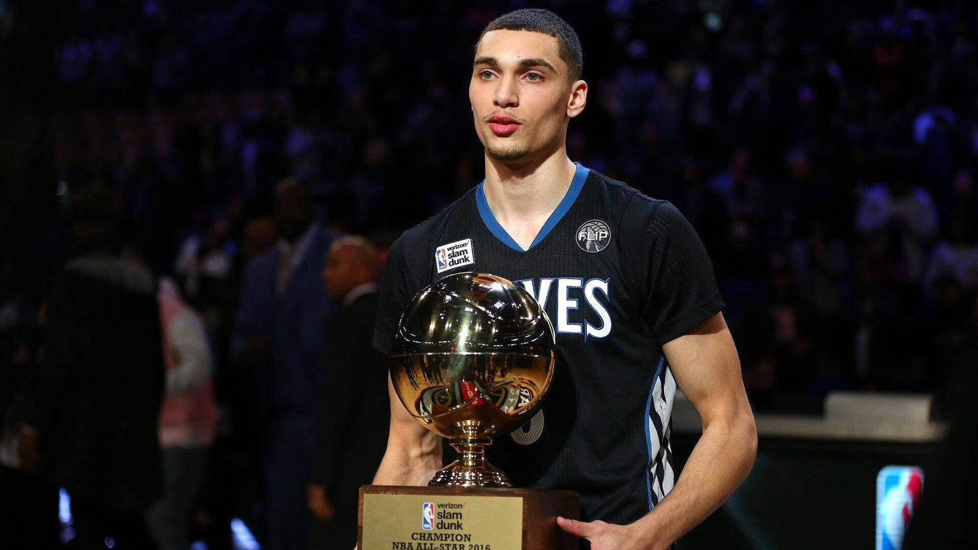 克莱蒙特中前场配合日益默契,克莱蒙vs