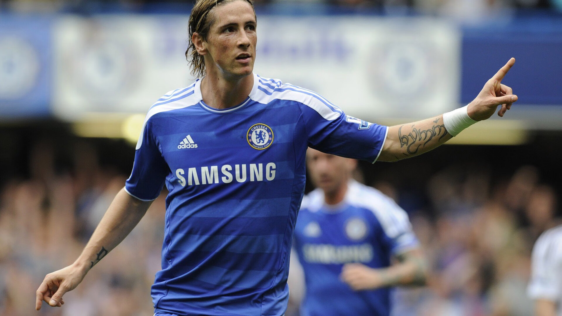 “徒步定向越野:东部新区赛场挑战极限耐力”